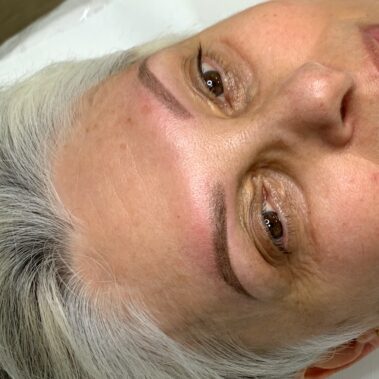 Micropigmentación, mujer antes y después